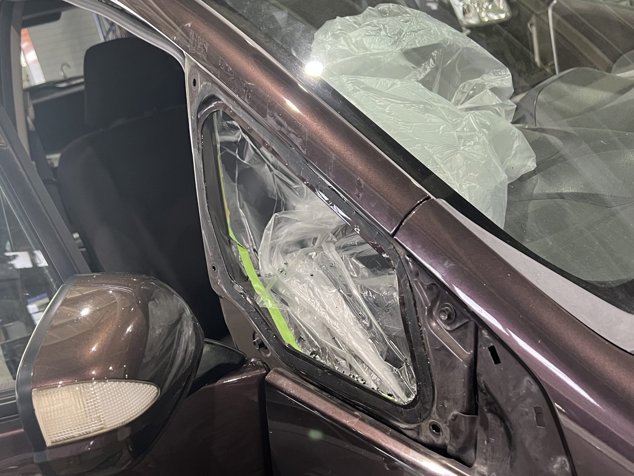 富山
カラクル
車のガラス
修理
板金塗装
車の事故
保険適応
ガラス交換
フィット
車の塗装
車の傷