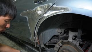 富山
板金塗装
車の傷
車の板金修理
カラクル
スカイライン
飛石
車の板金
車擦り傷