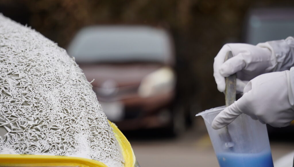 塗装剥がし
塗装剥がれ
車の塗装
車の傷
車の凹み
車の事故修理
富山
カラクル
ハイエース
トヨタ
塗装
板金
車の傷